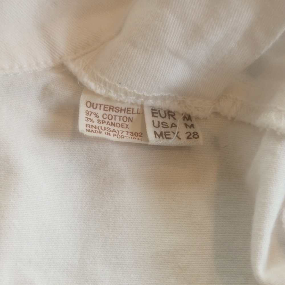 Zara White Blazer with Notched Lapel and Tailored Fit - Picture 10 of 12
